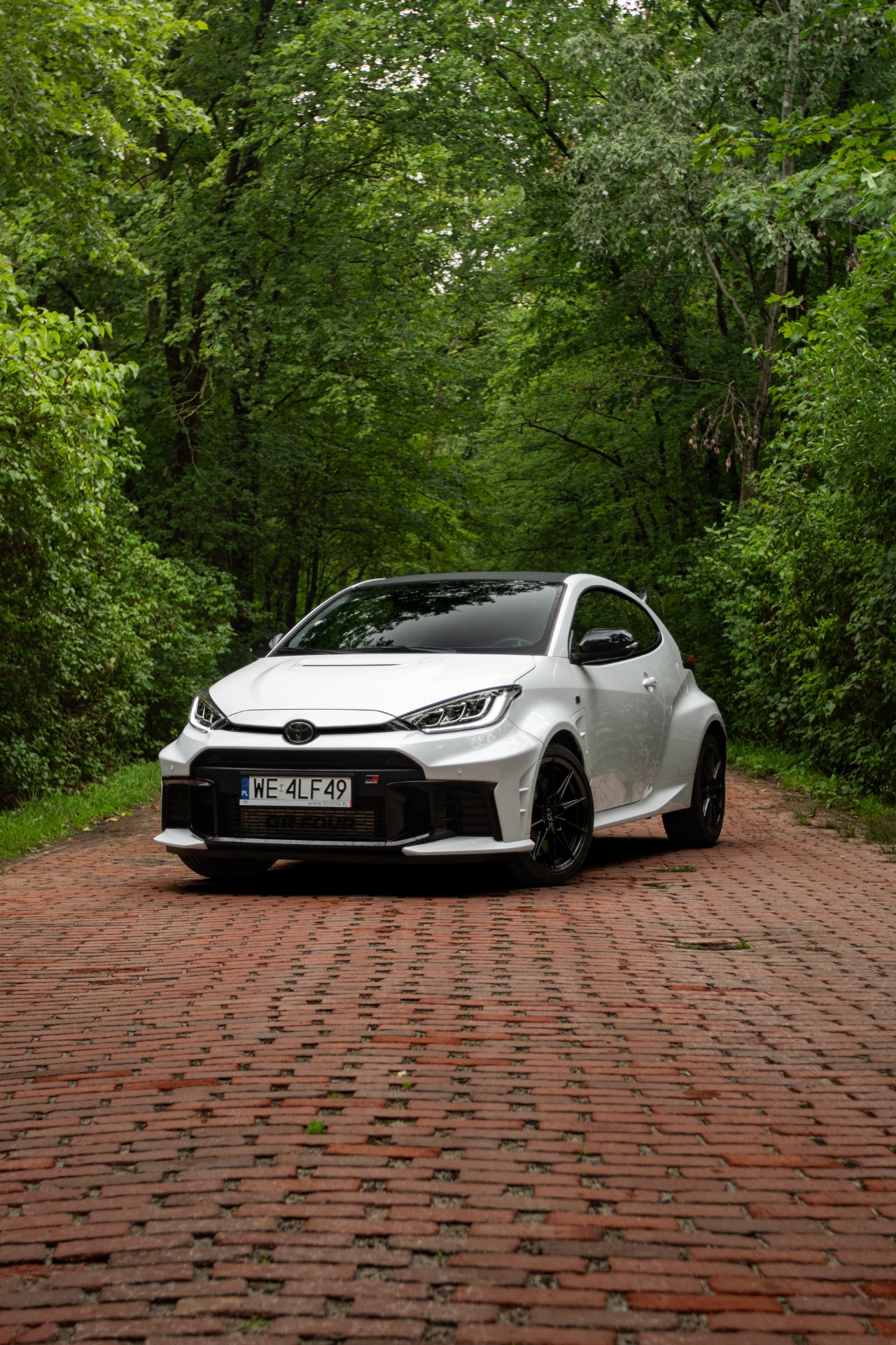 GR Yaris Aero Performance FrontV4 fot acspots