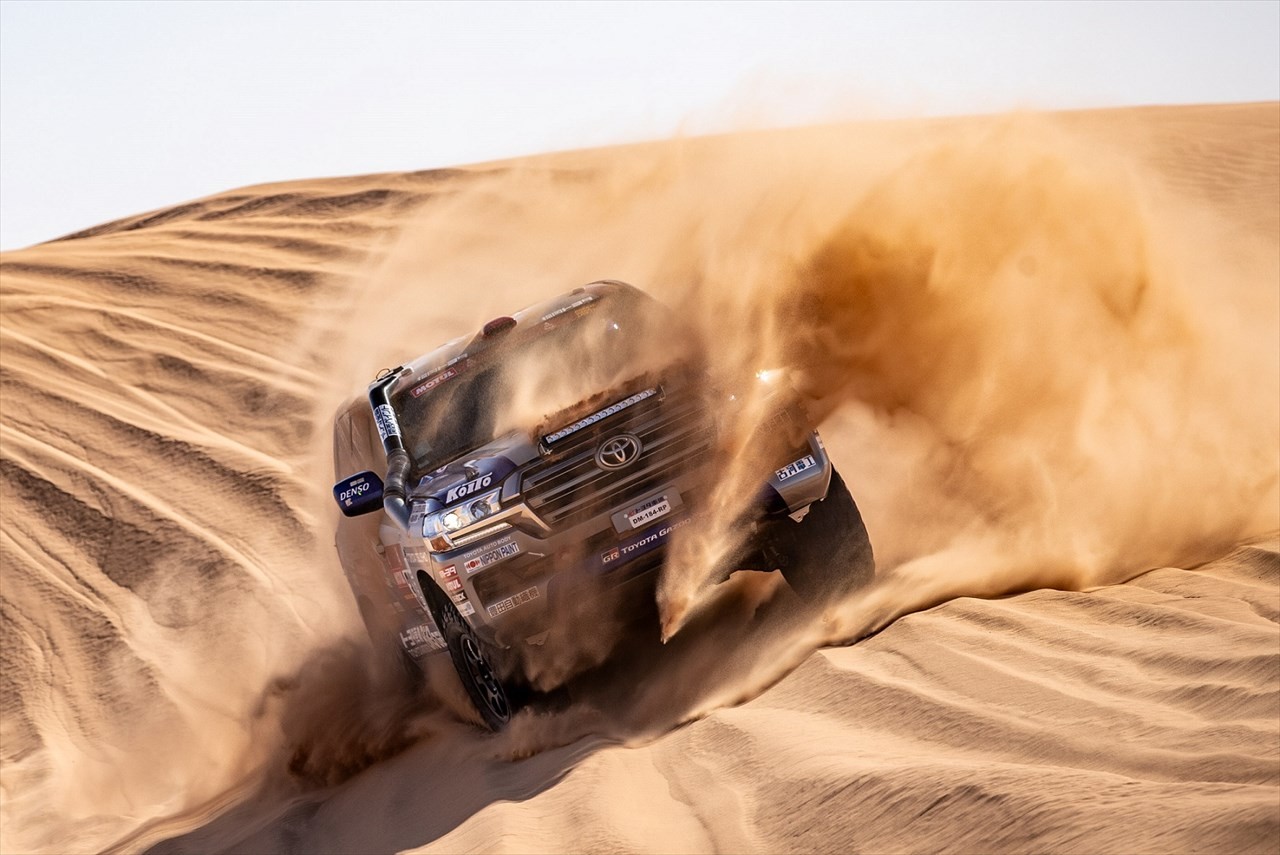 tlc toyota auto body dakar 2020 1