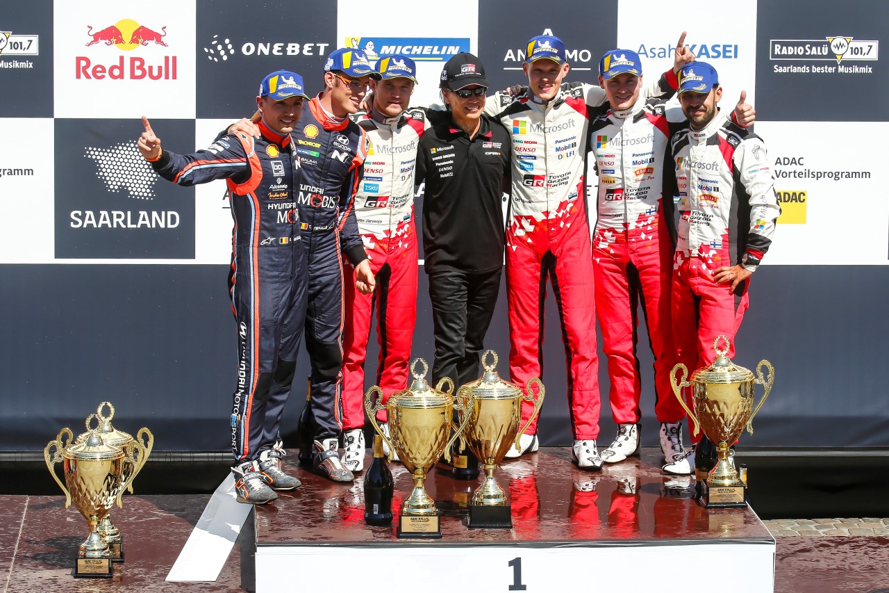 Załogi zespołu Toyota Gazoo Racing Podium na podium Rajdu Niemiec 2018