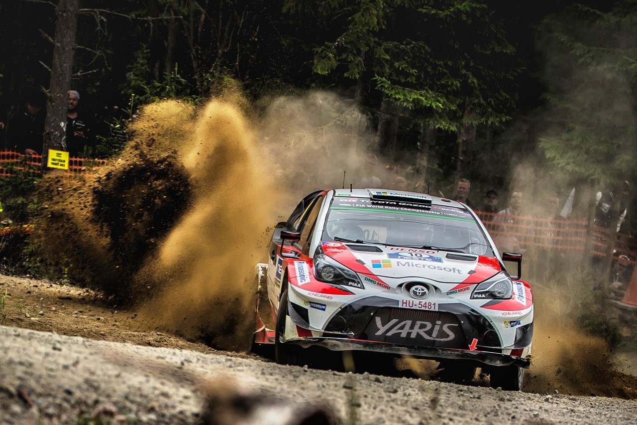 Yaris WRC Rajd Finlandii Esapekka Lappi za kierownicą Toyoty Yaris WRC wygrał Rajd Finlandii 2017