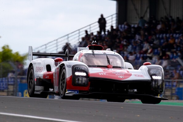 TOYOTA GAZOO Racing po raz czwarty z rzędu triumfuje w Le Mans