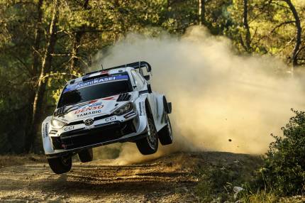 Toyota na podium Rajdu Akropolu