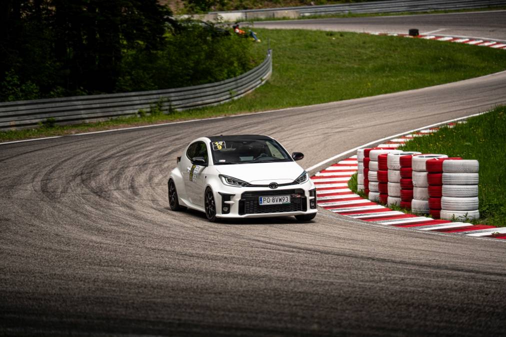 TOYOTA GR CUP 2026: Debiut z SuperOES. GR Yaris najliczniejszym autem na Torze Kielce