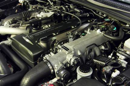 Toyota Supra z silnikiem 2JZ-GTE – auto idealne do tuningu