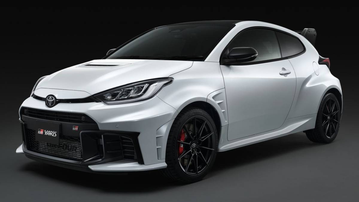 Lepsze właściwości jezdne i poprawiona aerodynamika Toyoty GR Yaris w nowej wersji Aero Performance
