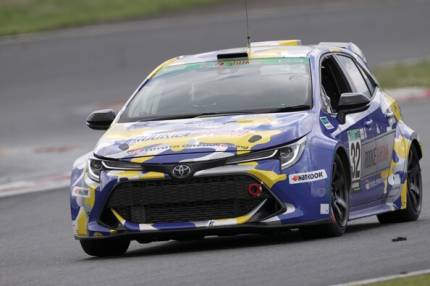 Toyota Corolla z silnikiem wodorowym testowana na japońskich torach wyścigowych