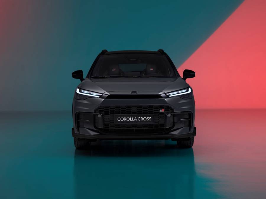 Nowa Corolla Cross z odświeżoną stylistyką i nowymi technologiami. Debiut wersji GR SPORT