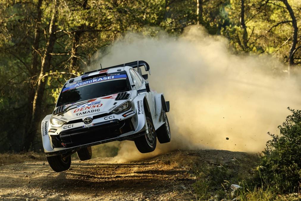 Toyota na podium Rajdu Akropolu