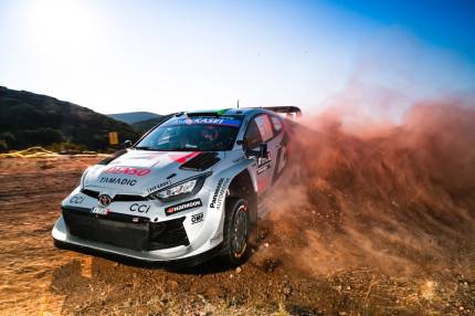  TOYOTA GAZOO Racing zwiększa tempo w WRC