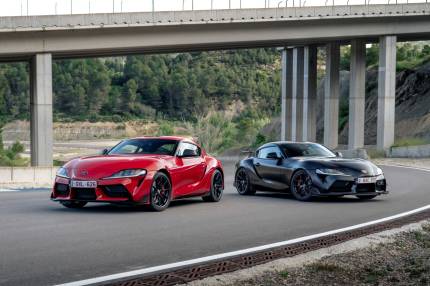 Toyota GR Supra przesuwa granice osiągów. Limitowane wersje specjalne A90 Final Edition oraz Lightweight EVO
