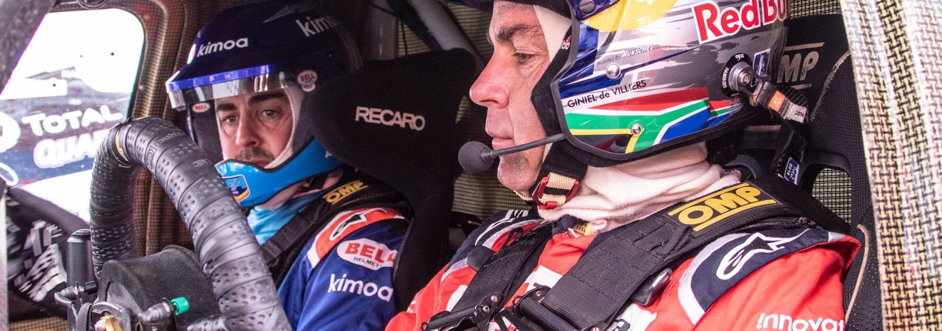 A jednak! Fernando Alonso testuje dakarową Toyotę Hilux