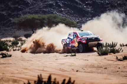 Al-Attiyah (Toyota Hilux) ponownie najszybszy