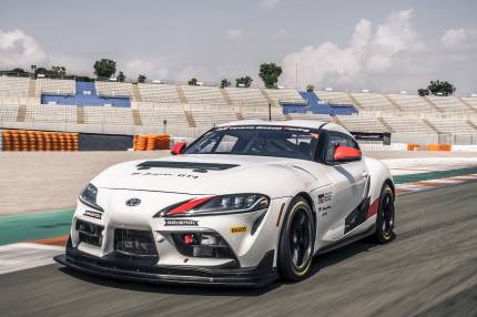 Toyota GR Supra GT4 - kto się będzie nią ścigał?