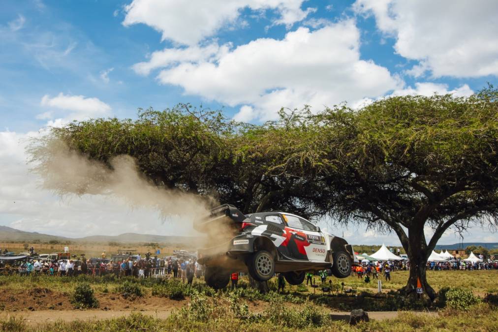 TOYOTA GAZOO Racing zdobywa piąte z rzędu zwycięstwo w Rajdzie Safari
