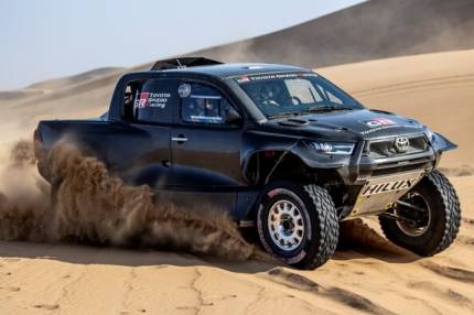 TOYOTA GAZOO Racing na Rajdzie Dakar 2022. Zupełnie nowy GR DKR Hilux T1+