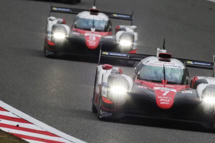 Toyota TS050 Hybrid triumfuje w Szanghaju