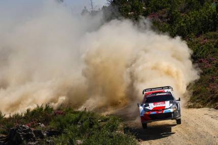 TOYOTA GAZOO Racing zwycięża w Portugalii. Rovanperä nowym liderem WRC