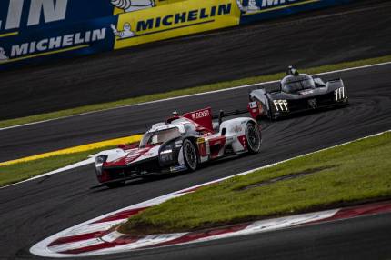 Toyoty GR010 HYBRID najszybsze na torze Fuji Speedway