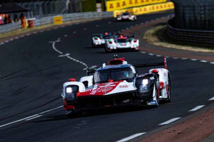 TOYOTA GAZOO Racing druga w pełnym dramatyzmu wyścigu Le Mans 24h