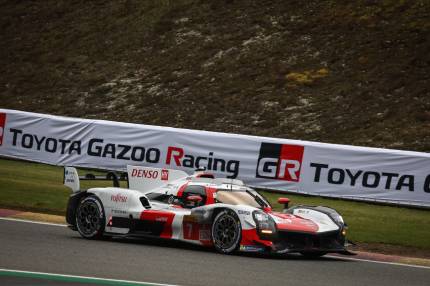 Spektakularne zwycięstwo zespołu TOYOTA GAZOO Racing na torze w Spa