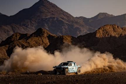 Wodorowy DKR GR FC Hilux pojedzie w Rajdzie Dakar 2027