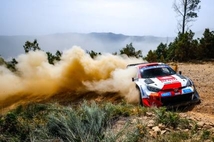 Toyota GR Yaris Rally1 zwycięża w WRC trzeci raz z rzędu